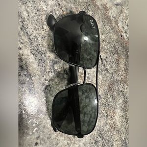 Black ray ban sunglasses